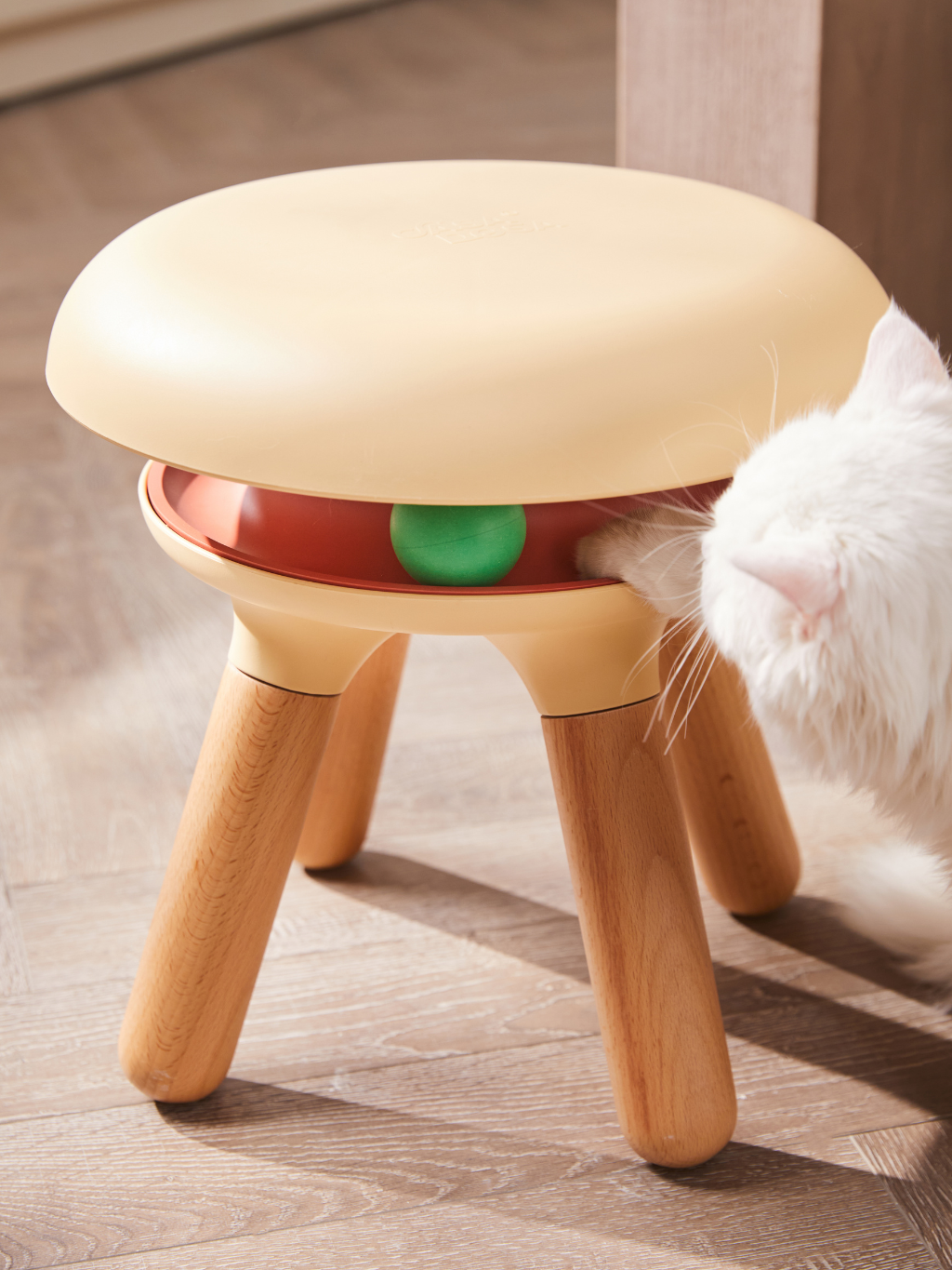 Planet Orbit Cat Teaser Stool